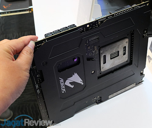 Lebih Dekat dengan Motherboard Gigabyte X299 Aorus Gaming 9 12 X299 Aorus Gaming 9 10