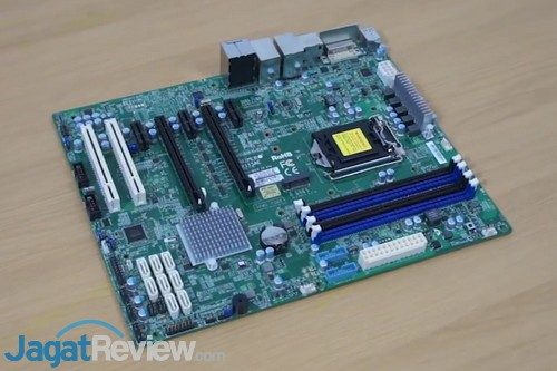 Supermicro X11SAE - 02