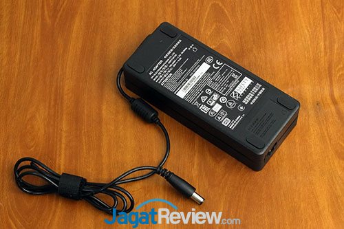 Hands-on Review: Monitor AOC AGON AG271QX 5 AGON-AG271XQ_06