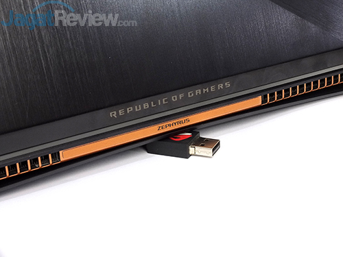 Review ASUS ROG ZEPHYRUS (GX501): Super Kencang & Tipis 26 ASUS GX501 Base Cover - Center Pressure