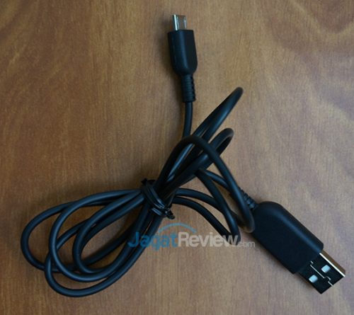 Hands-On Review: Headphone Sennheiser Momentum Wireless 8 DSC06330