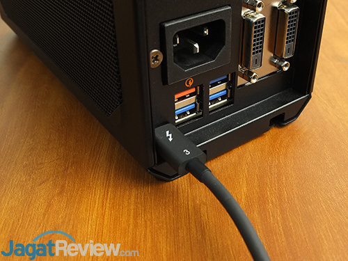 Review External VGA: Gigabyte AORUS GTX 1070 Gaming Box 4 Gigabyte AORUS GTX 1070 Gaming Box GPU External - TB3