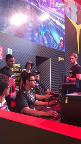 Lenovo Legion Persembahkan Jajaran PC Gaming Terbaru di Gamescom 2017 8 Lenovo Gamescom 08