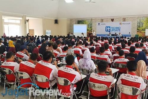 Techno Update Bersama Microsoft: Windows 10 Itu Murah dan Menarik! 3 22007495_10212789635843319_8004880364576250191_n