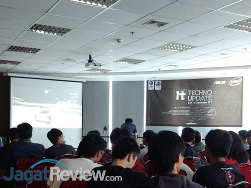Techno Update ASUS ROG di UMN: Gaming Lancar, Kerja Nyaman 4 Techno Update - ASUS ROG 2 - 01