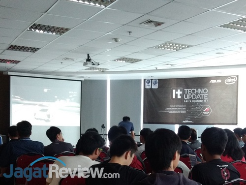 Techno Update ASUS ROG di UMN: Gaming Lancar, Kerja Nyaman 19 Techno Update ASUS ROG 2 01