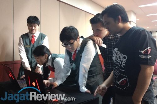 Techno Update ASUS ROG di Univ. Bunda Mulia: Laptop Gaming dan Era Saat Ini 4 Techno Update - ASUS ROG 3 - 03