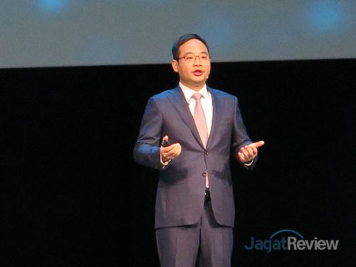 Huawei Kenalkan Solusi Terkini Enterprise Intelligence di Huawei Connect 2017 2 Zheng Yelai, President of Huawei Cloud BU and President of IT Product Line dari Huawei