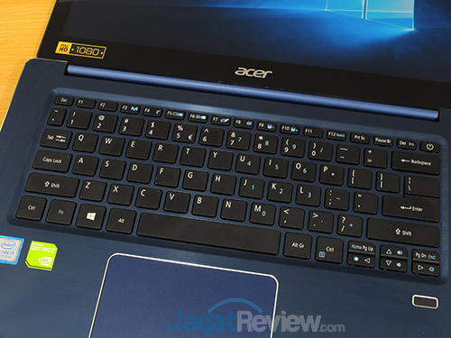 Review Laptop Acer Swift 3 (SF314-52G): Bertenaga, Tipis, Hemat Daya 8 Acer Swift 3 SF314 52G Keyboard