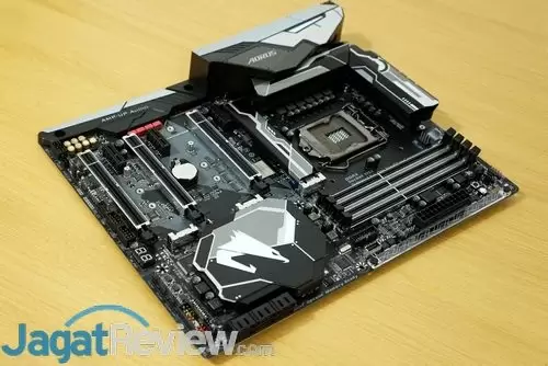 RAM di Core i  Gigabyte Z370 Aorus Gaming 7 - 01