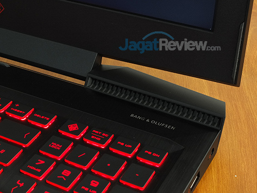 Review Notebook Gaming: HP Omen 15-ce087TX 21 HP Omen 15-ce087TX B&O Logo