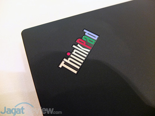 Hands-On Lenovo ThinkPad 25: Hadirkan Citarasa Retro ThinkPad 1 Lenovo ThinkPad 25 12