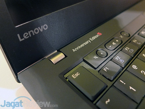 Hands-On Lenovo ThinkPad 25: Hadirkan Citarasa Retro ThinkPad 14 Lenovo ThinkPad 25 13