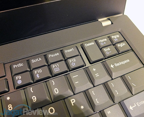 Hands-On Lenovo ThinkPad 25: Hadirkan Citarasa Retro ThinkPad 4 Lenovo ThinkPad 25 14