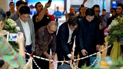 NIKON Resmikan Toko Ritel Pertama di Indonesia. 2 3