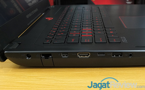Review Notebook Gaming: ASUS ROG STRIX GL702ZC 7 ASUS GL702ZC Connectors Left