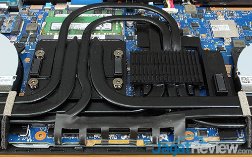 Review Notebook Gaming: ASUS ROG STRIX GL702ZC 18 ASUS GL702ZC Heatsink