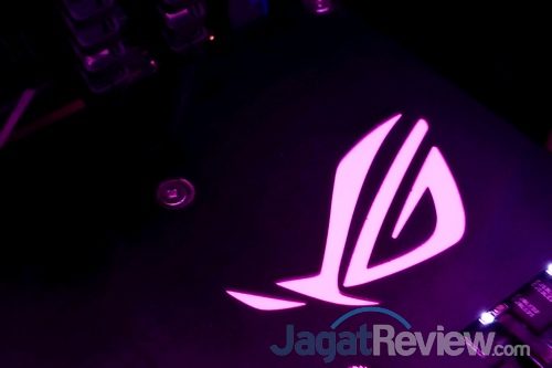 Review VGA Card: ASUS ROG Poseidon GTX 1080 Ti Platinum 2 ASUS ROG Poseidon GTX 1080 Ti 08