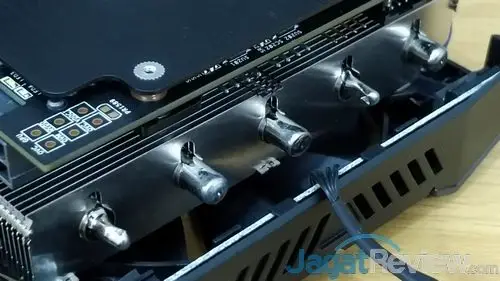 Review Graphics Card ASUS ROG STRIX Radeon RX Vega 64 8GB OC Edition 3 ASUS ROG Strix RX VEGA64 05