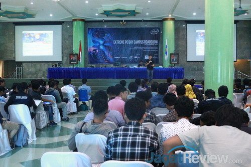 Extreme PC Day - Campus Roadshow: Unjuk Teknologi Terkini di Yogyakarta 13 Extreme PC Day Yogyakarta 10