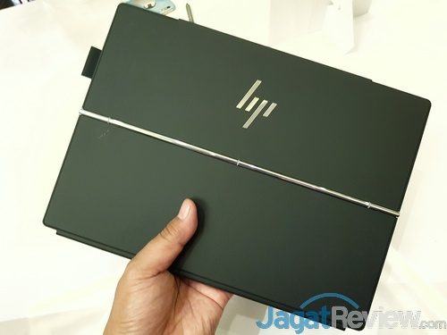 Laptop 2-in-1 HP dengan Snapdragon 835 dan Windows 10: ENVY X2 2 HP ENVY X2 04