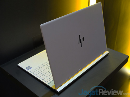 Laptop HP Spectre Tebaru: Tetap Tipis & Makin Kencang dengan Core i 8th Gen 8 HP Spectre Launch Intel 8th Gen 03