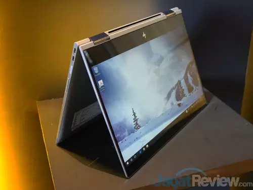 Laptop HP Spectre Tebaru: Tetap Tipis & Makin Kencang dengan Core i 8th Gen 9 HP Spectre Launch Intel 8th Gen 04