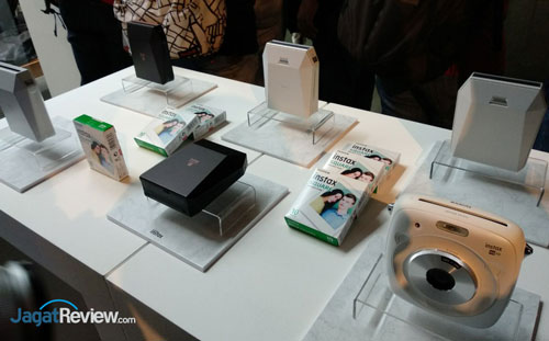 Foto Instan 'Square' Makin Populer, Fujifilm Luncurkan Printer Instax Share SP3 dan Instax Square SQ10 13 instax 3