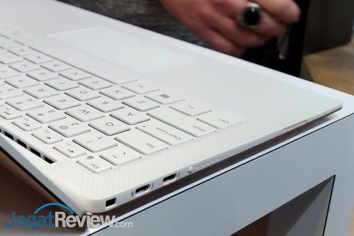 Dell XPS 13 Terbaru: Lebih Baik, Lebih Menarik 3 Dell CES 2018 XPS 13 04