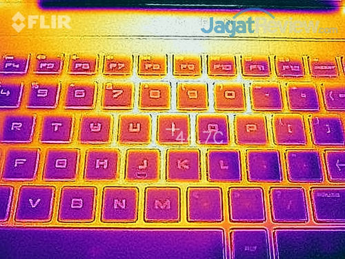 HP Omen 15 ce085TX Flir One 03