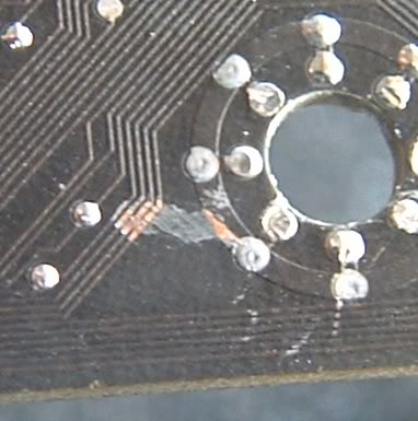 Garansi Motherboard Gigabyte 3 Tahun: Apa Saja yang Perlu Diketahui 8 jalur-pcb-rusak