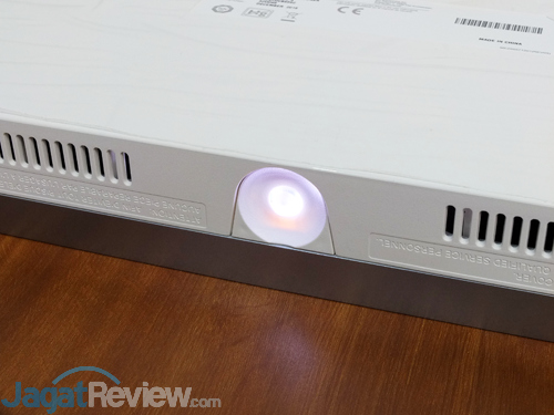 LG 32UD99 W Joystick Button LED On