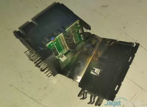 Garansi Motherboard Gigabyte 3 Tahun: Apa Saja yang Perlu Diketahui 5 lan-port-korban-petir