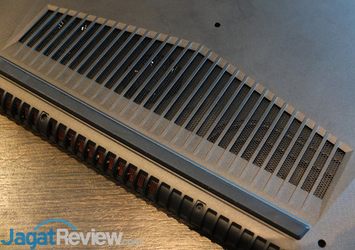 Rayakan Setahun Brand Legion, Lenovo Rilis Laptop Gaming Y520 Anniversary Edition 13 Lenovo Legion Y520 Laptop Anniversary Edition 08