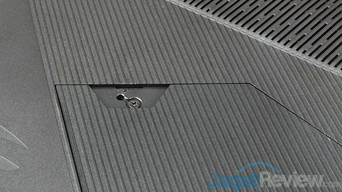 Review Notebook Gaming: ASUS ROG STRIX GL503VD 21 ASUS GL503VD Upgrade Compartment Screw