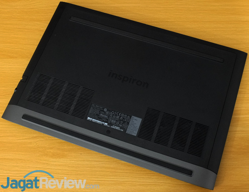 Review Notebook Gaming: Dell Inspiron Gaming 15 7577 11 Dell Inspiron Gaming 7577 Bottom Side