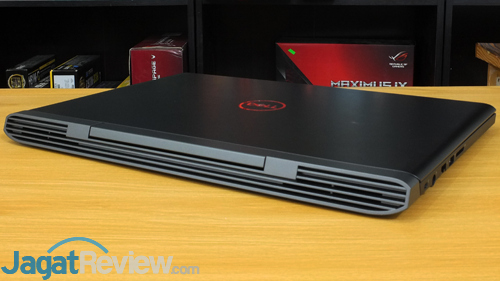 Review Notebook Gaming: Dell Inspiron Gaming 15 7577 15 Dell Inspiron Gaming 7577 Thickness Rear View