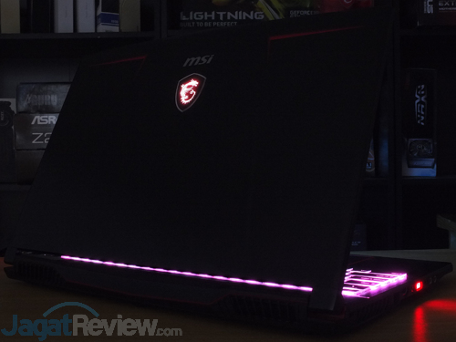 Review Notebook Gaming: MSI GE63VR 7RF RAIDER 3 MSI GE63VR 7RF Dragon Logo