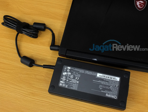 Review Notebook Gaming: MSI GE63VR 7RF RAIDER 26 MSI GE63VR 7RF Power Adapter