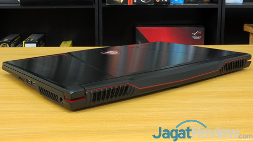 Review Notebook Gaming: MSI GE63VR 7RF RAIDER 5 MSI GE63VR 7RF Thickness