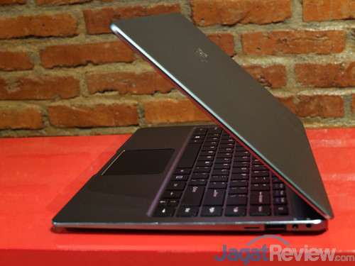 Zyrex & JD.ID Hadirkan Laptop Murah dengan Bodi Logam+Layar Bezel-less IPS Full HD 3 Zyrex Sky 232 Xtreme Launch 03