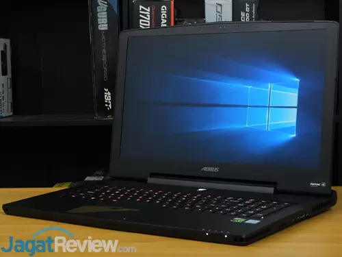 AORUS X7 DT v7 Notebook