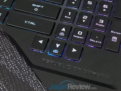 Review Notebook Gaming: ASUS ROG STRIX GL503VM Hero Edition 15 ASUS GL503VM HERO EDITION Arrow Keys