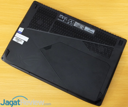 Review Notebook Gaming: ASUS ROG STRIX GL503VM Hero Edition 18 ASUS GL503VM HERO EDITION Bottom Side