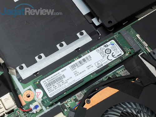 Review Notebook Gaming: ASUS ROG STRIX GL503VM Hero Edition 32 ASUS GL503VM HERO EDITION Storage M2