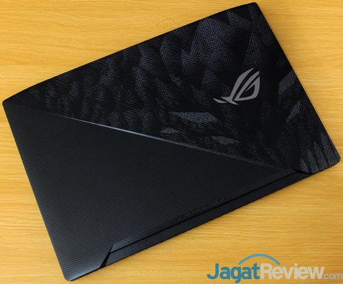 Review Notebook Gaming: ASUS ROG STRIX GL503VM Hero Edition 4 ASUS GL503VM HERO EDITION Top Side
