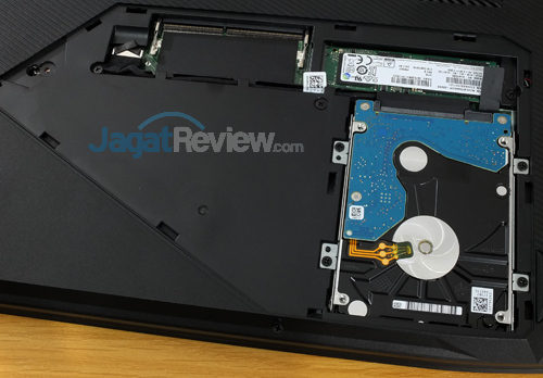 Review Notebook Gaming: ASUS ROG STRIX GL503VM Hero Edition 20 ASUS GL503VM HERO EDITION Upgrade Compartment