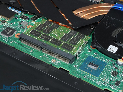 Review Notebook Gaming: Acer Predator Triton 700 33 Acer Predator Triton 700 Memory PCH