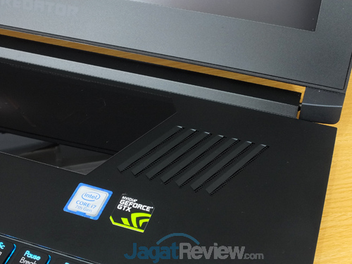 Review Notebook Gaming: Acer Predator Triton 700 19 Acer Predator Triton 700 Ventilation Top