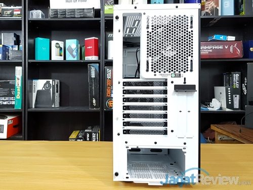 Review Casing Corsair Carbide 275R 5 Corsair Carbide 275R 03